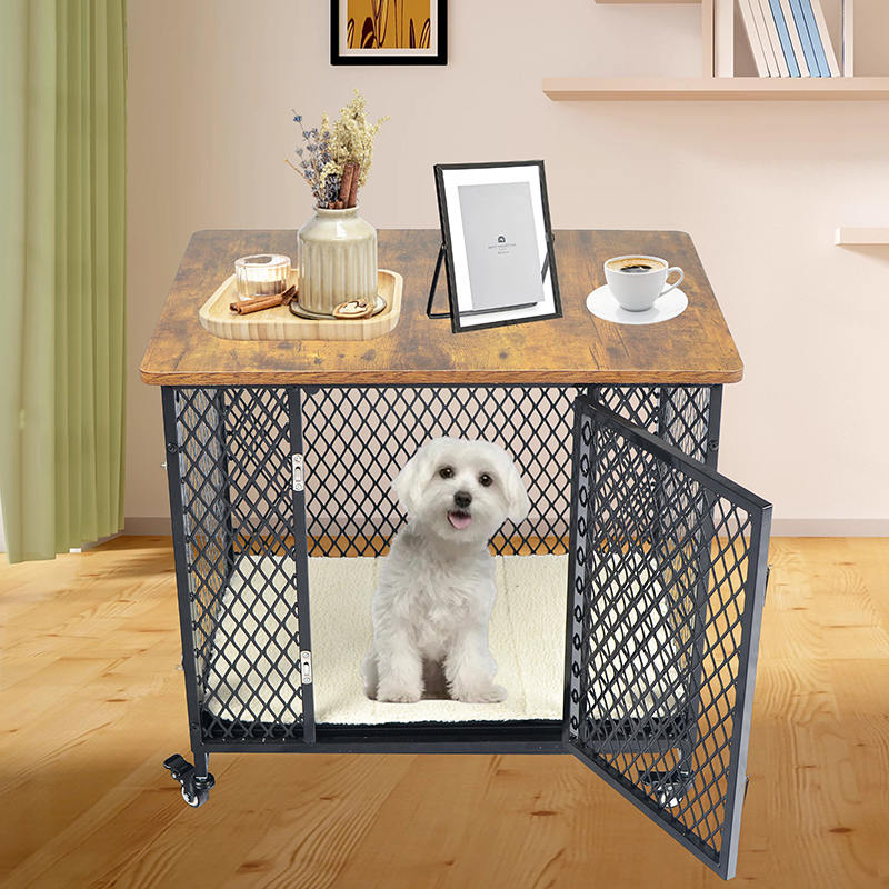 Møbler stil stor trehundbur med hjul og pute Møbler stil stor trehundbur med hjul og pute