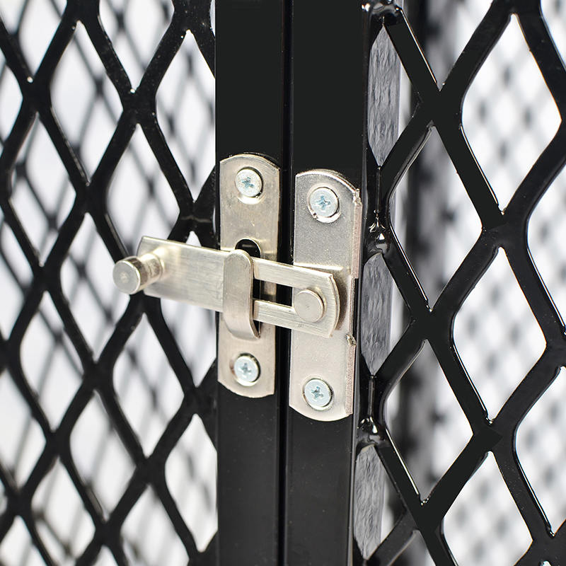 Møbler stil stor trehundbur med hjul og pute Møbler stil stor trehundbur med hjul og pute